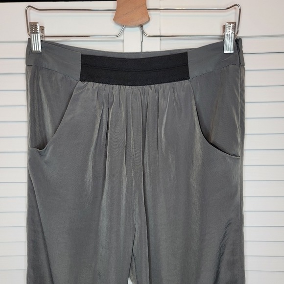 ZARA High Rise Crop Pants Grey Pleated Ankle Zip Women Small Minimalist‎ Trouser - Picture 4 of 14